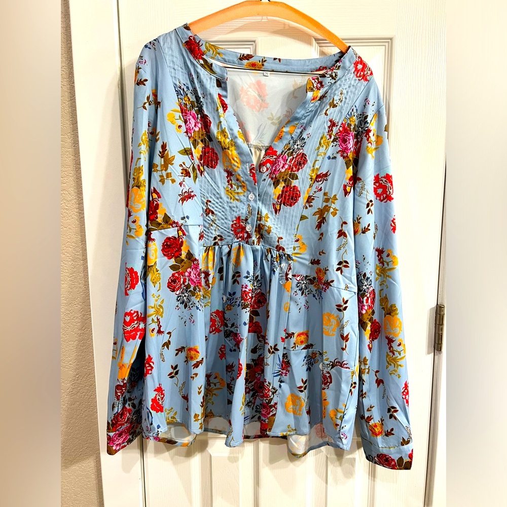 Floral blouse - Picture 1 of 4